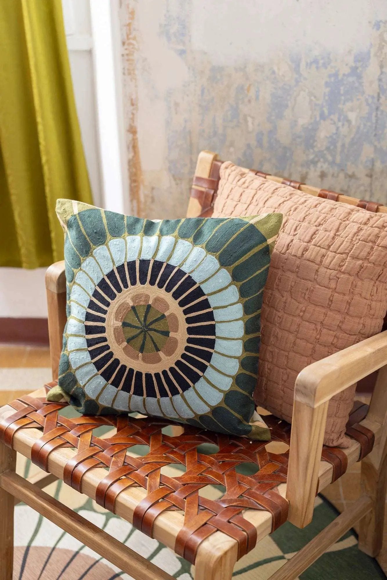 Coussin brodé Zeno Multico (Copie) by Vivaraise